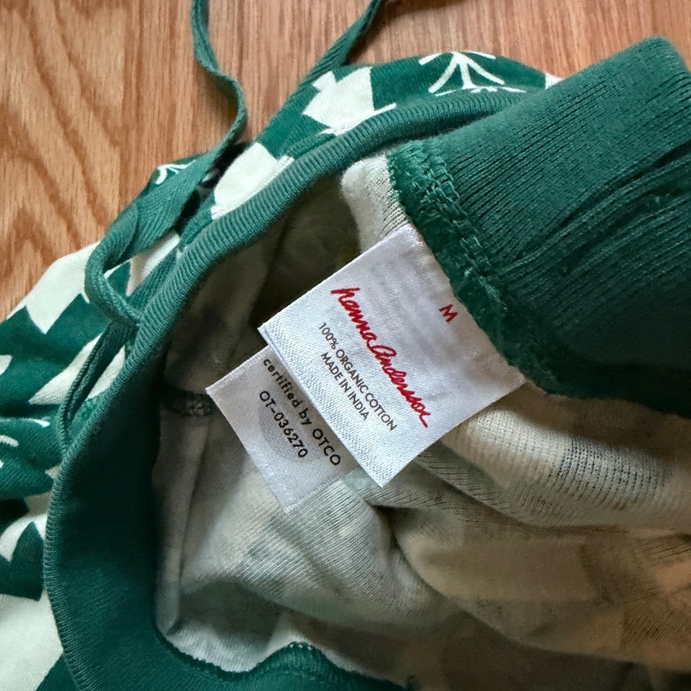 Women Green Happy Trees Print Pajama Set Size M - Picture 3 of 3